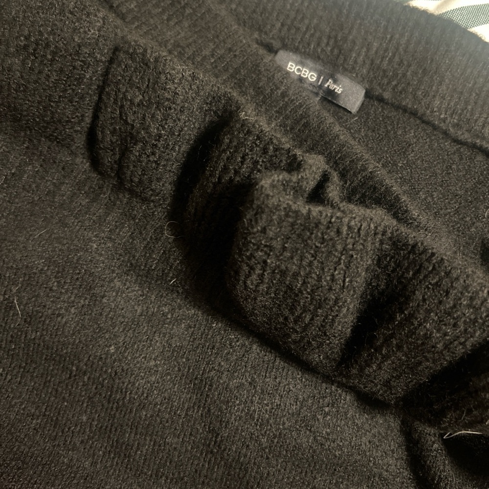 Black BCBG Paris Skirt Size XL  #knitwear #winterwear #skirt #plussize #cute